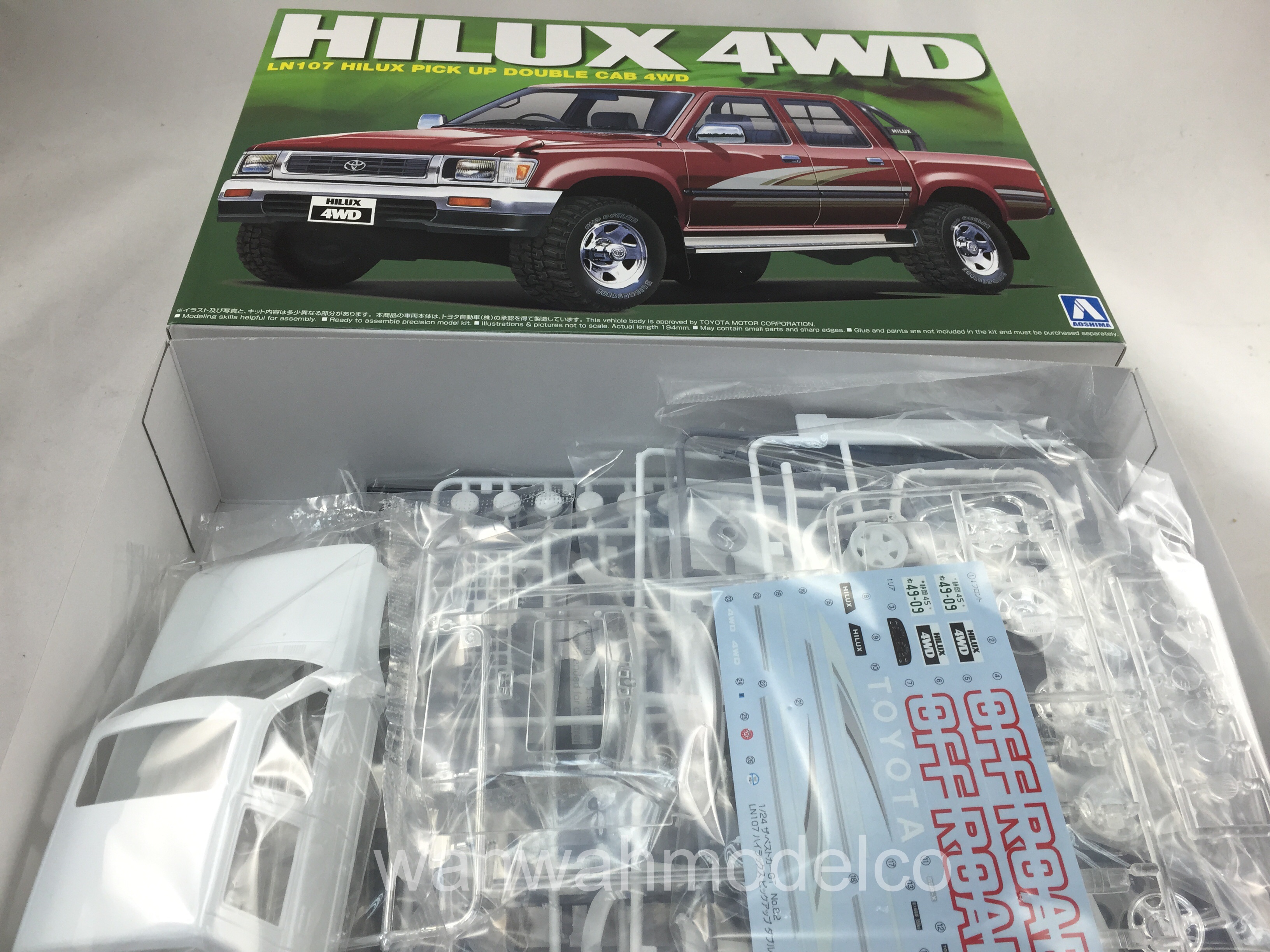 AOSHIMA 1/24 Toyota Ln107 HILUX Pickup Double CAB Lift up 1994 Plastic Model Kit for sale online 
