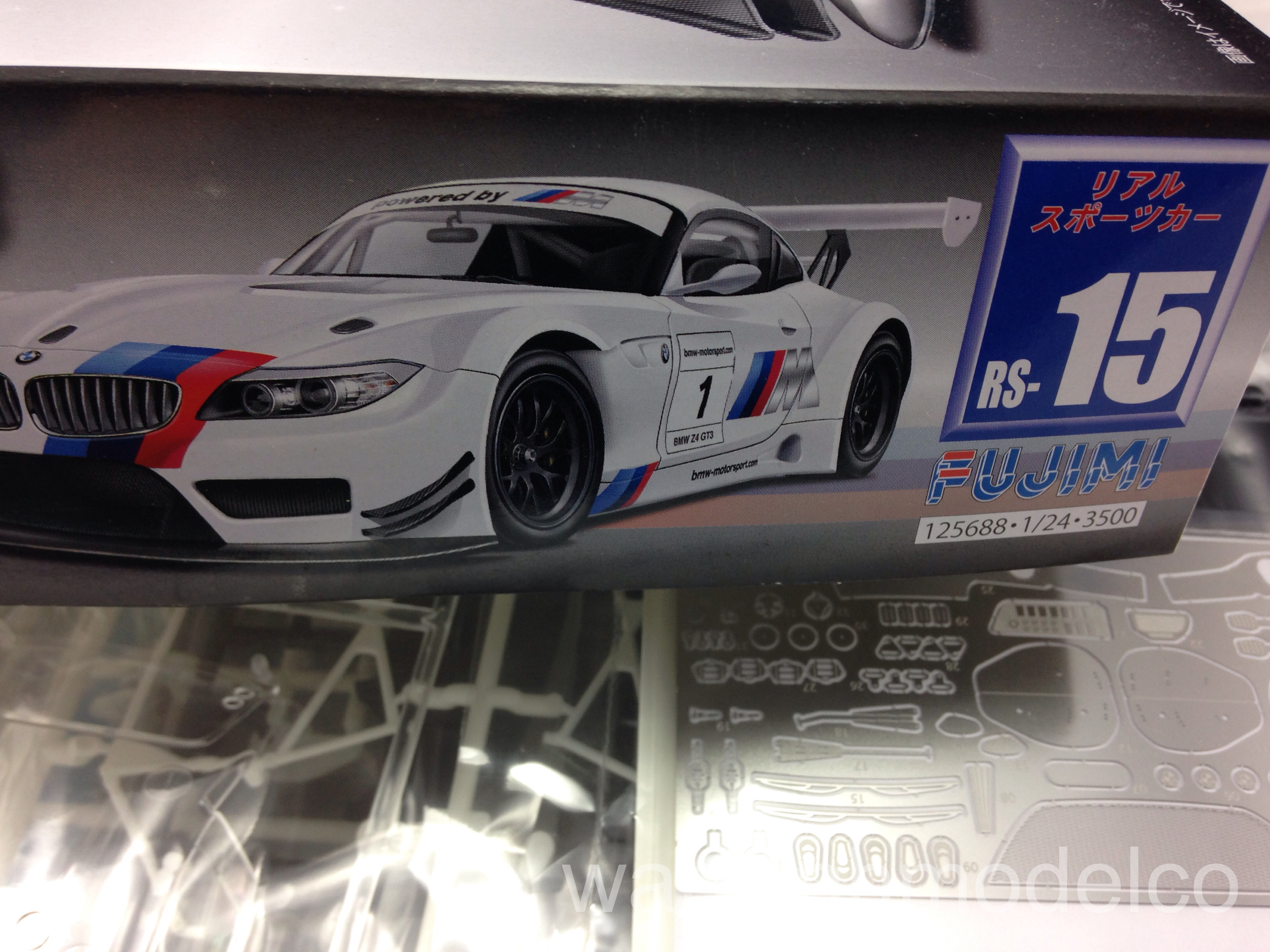 fujimi-125688-124-rs-15-bmw-z4-gt3-2012