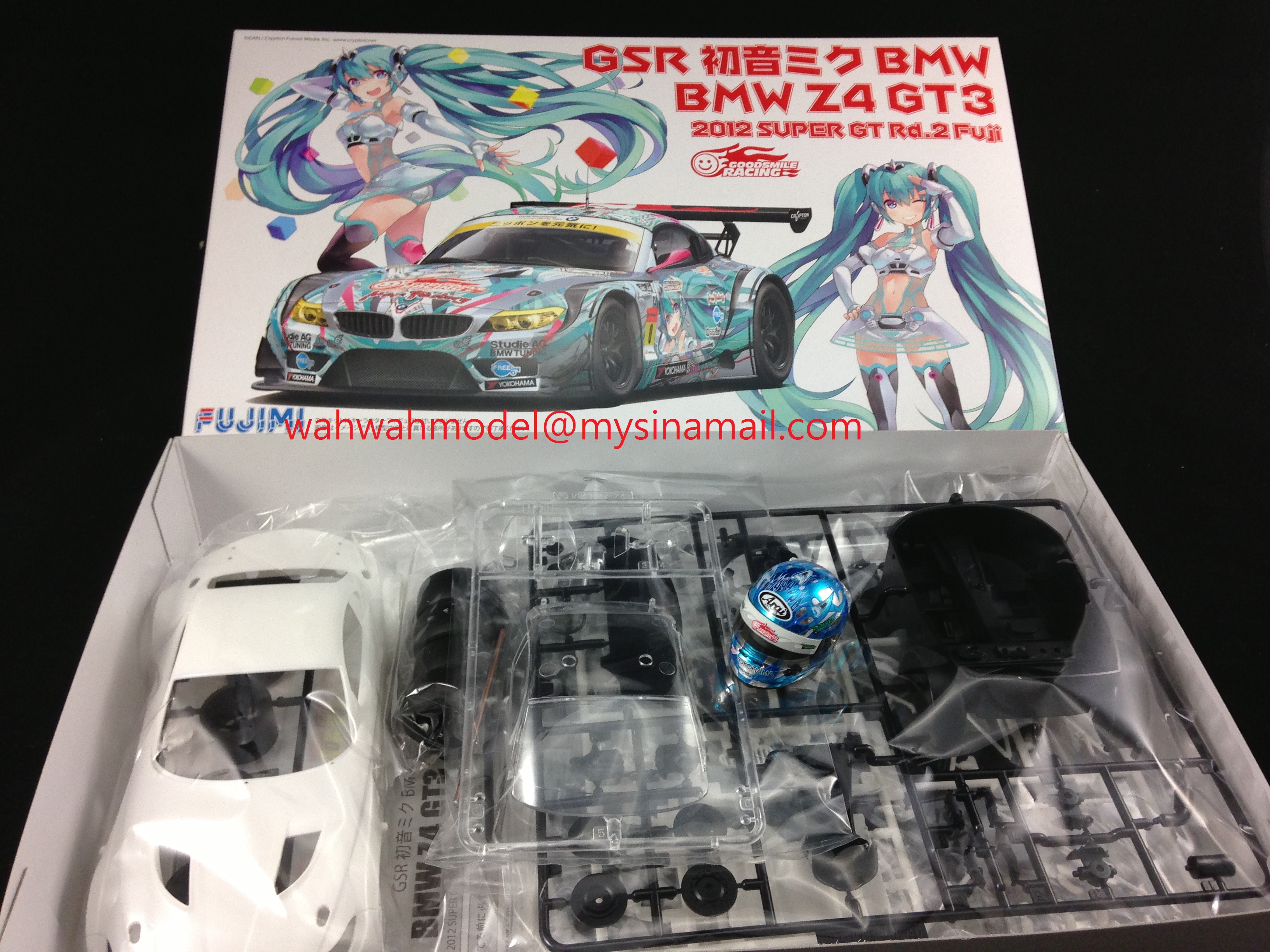 Fujimi   Good Smile Racing Hatsune MikuBMW Z4 GT3  SUPER GT  Rd.2 Fuji Ver. w scale Helmet Copy