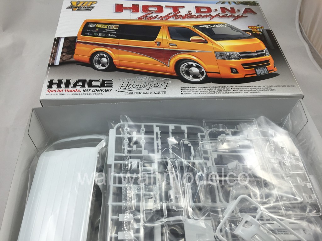 Aoshima 1/24 Scale Fabulous Step Wagon Model Car - VIP American Series No.33, Japan Import - View #9