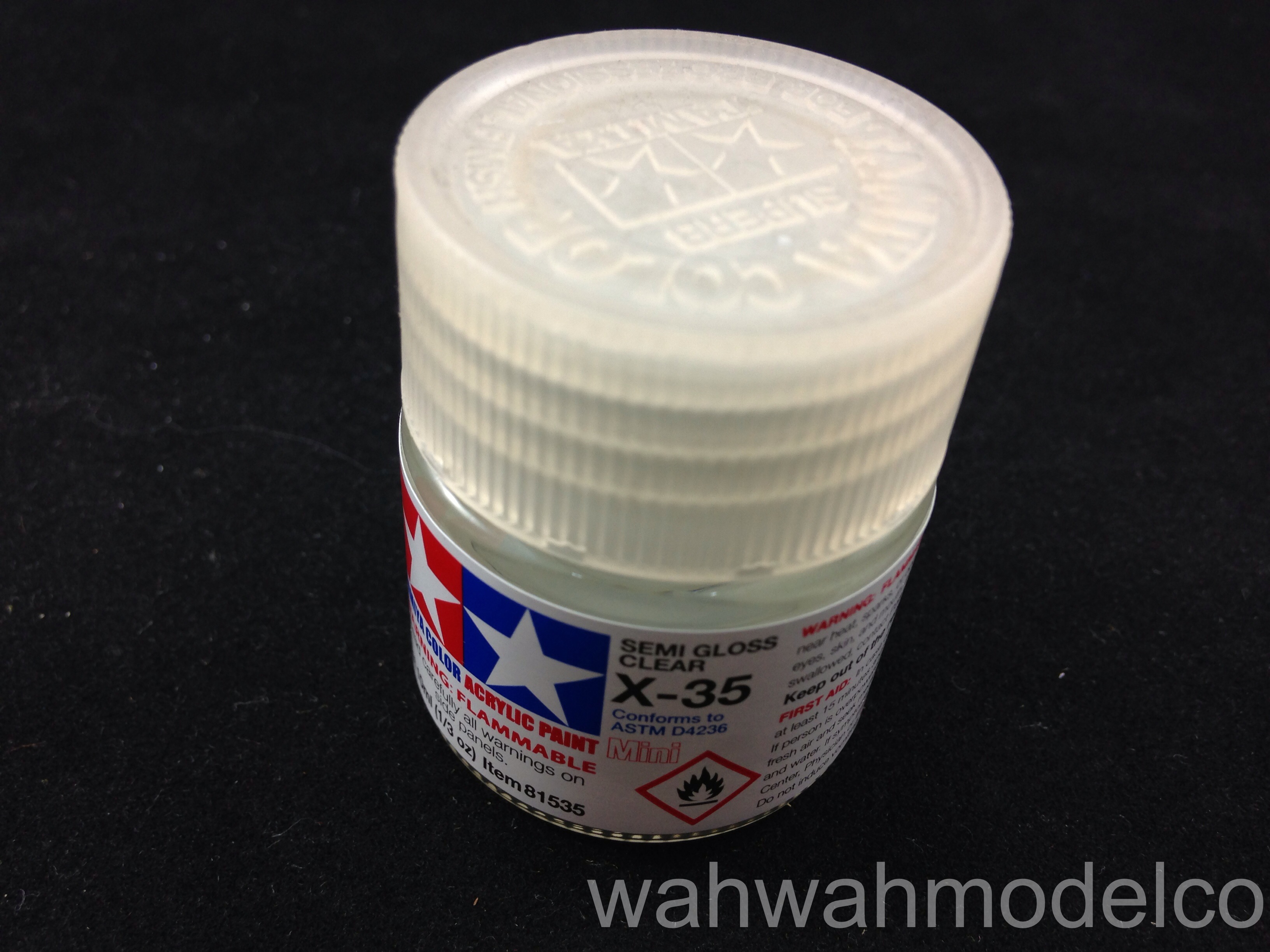 Tamiya Acrylic Model Paints: Semi Gloss Clear (X-35)