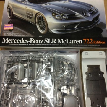 Tamiya 24317 Mercedes-Benz SLR McLaren 722 Edition 1/24 scale kit 