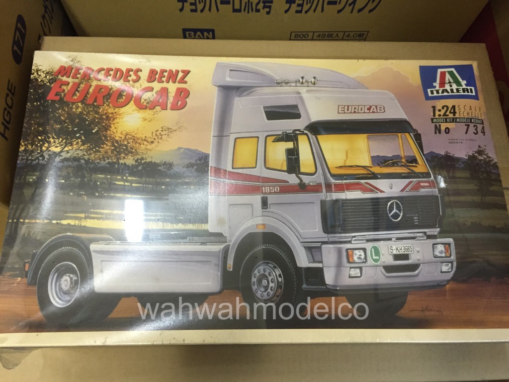 Italeri 1/24 scale Scania S770 4 X 2 Normal Roof plastic
