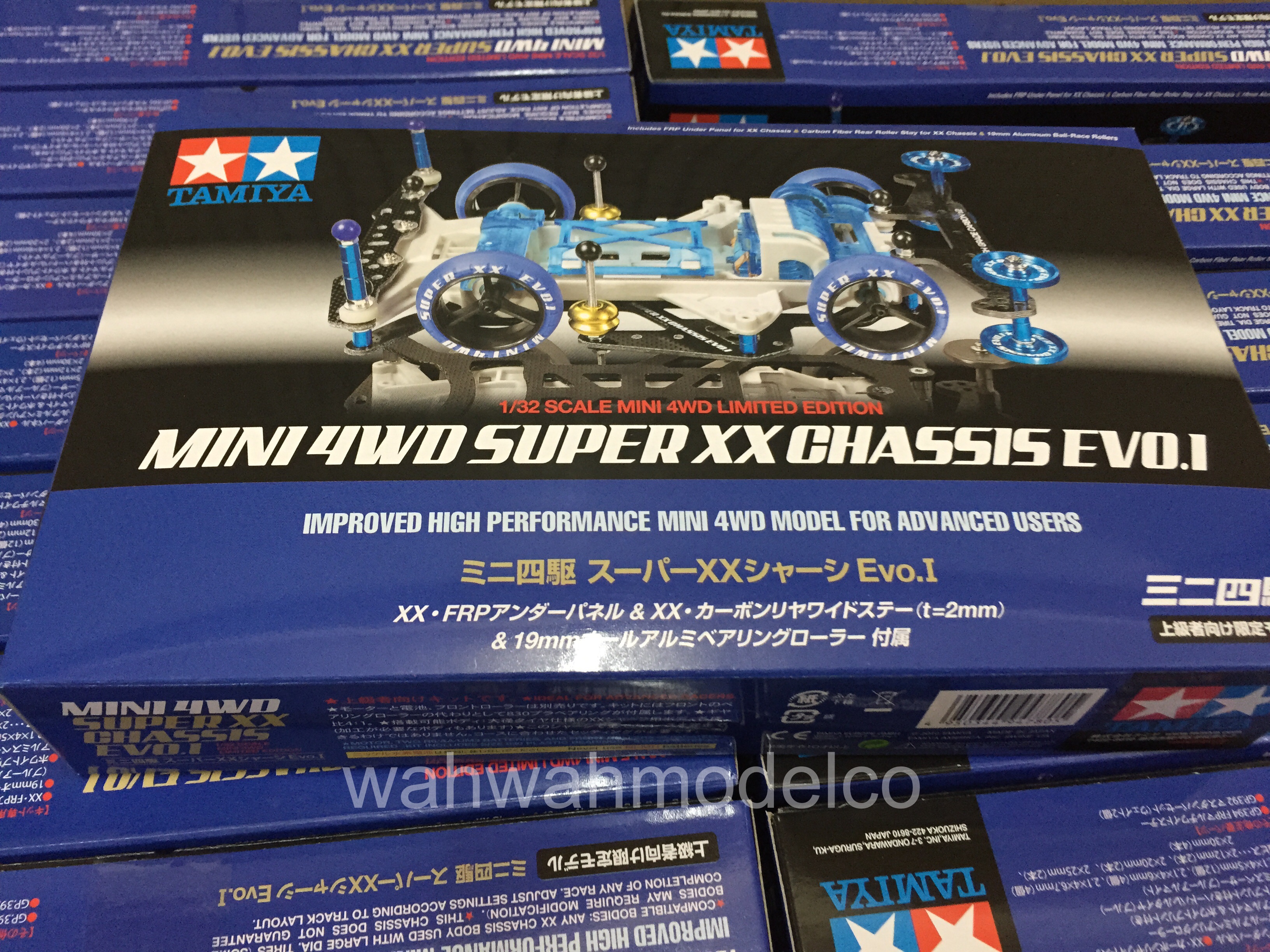 ミニ四駆 スーパーXXシャーシEvo.I & VSシャーシEvo.I 張り出す 2