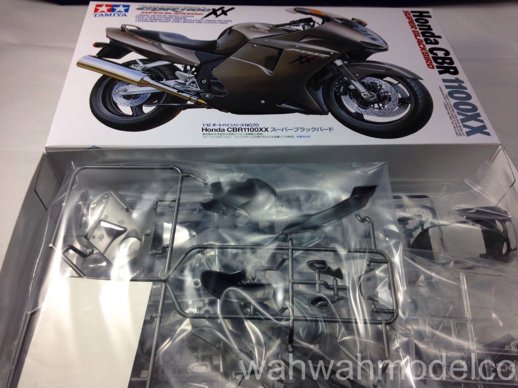 Blackbird model kit # 14070 Tamiya 1/12 Honda CBR 1100XX S 