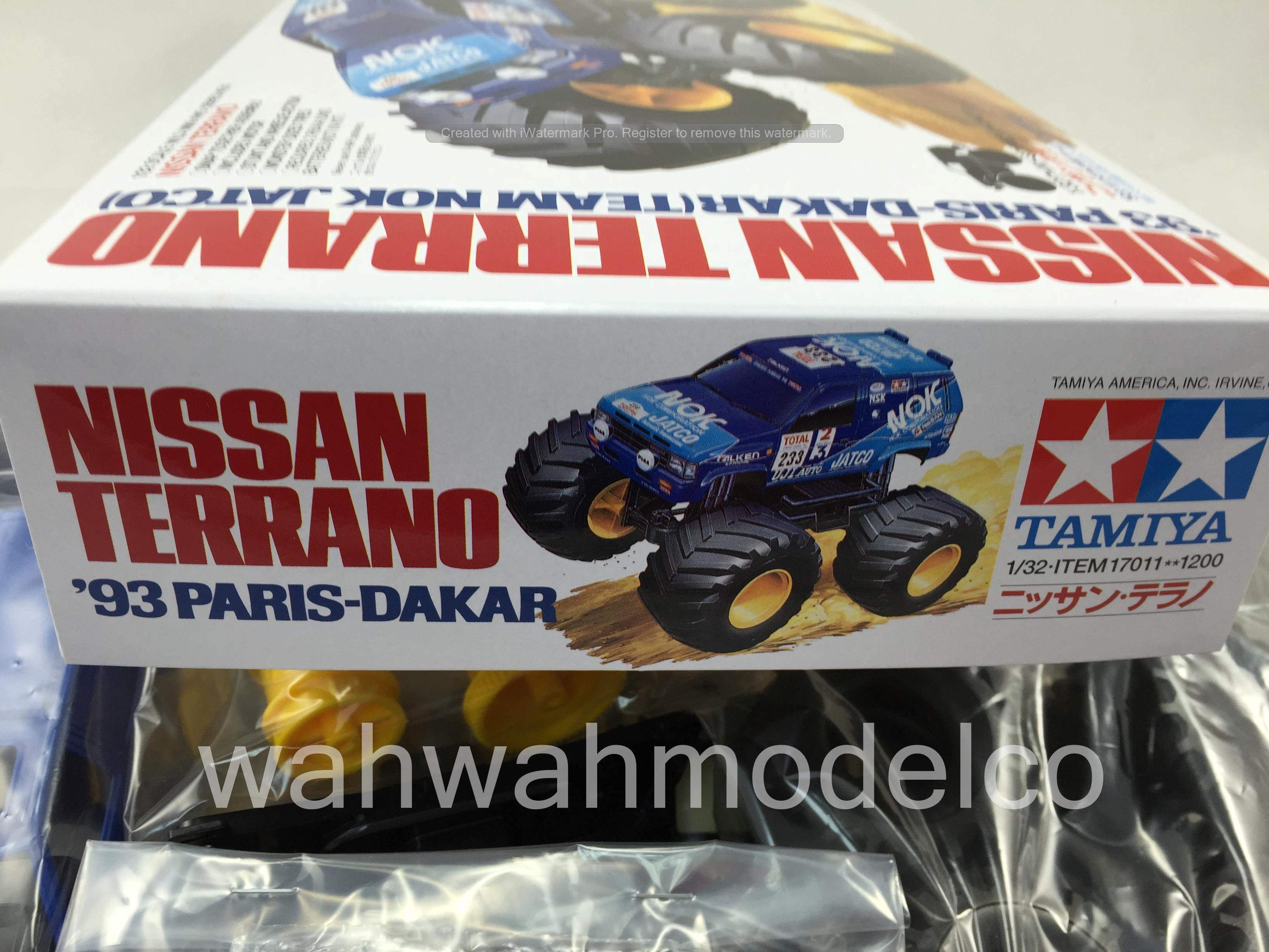 Tamiya 17011 Mini 4WD Nissan Terrano Paris-Dakar 1/32 