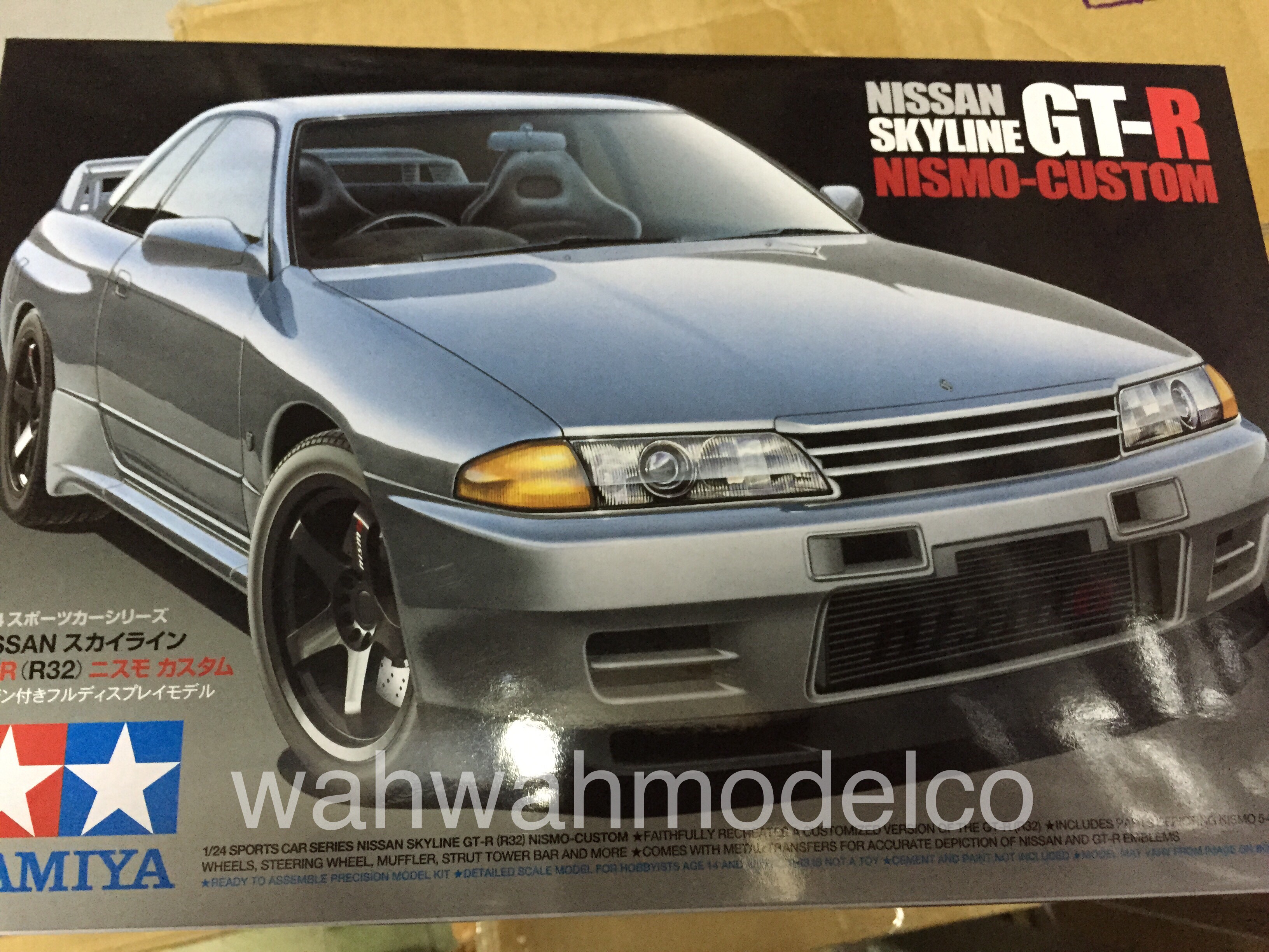 Tamiya Nissan Skyline GTR 1:24 Scale Model Kit