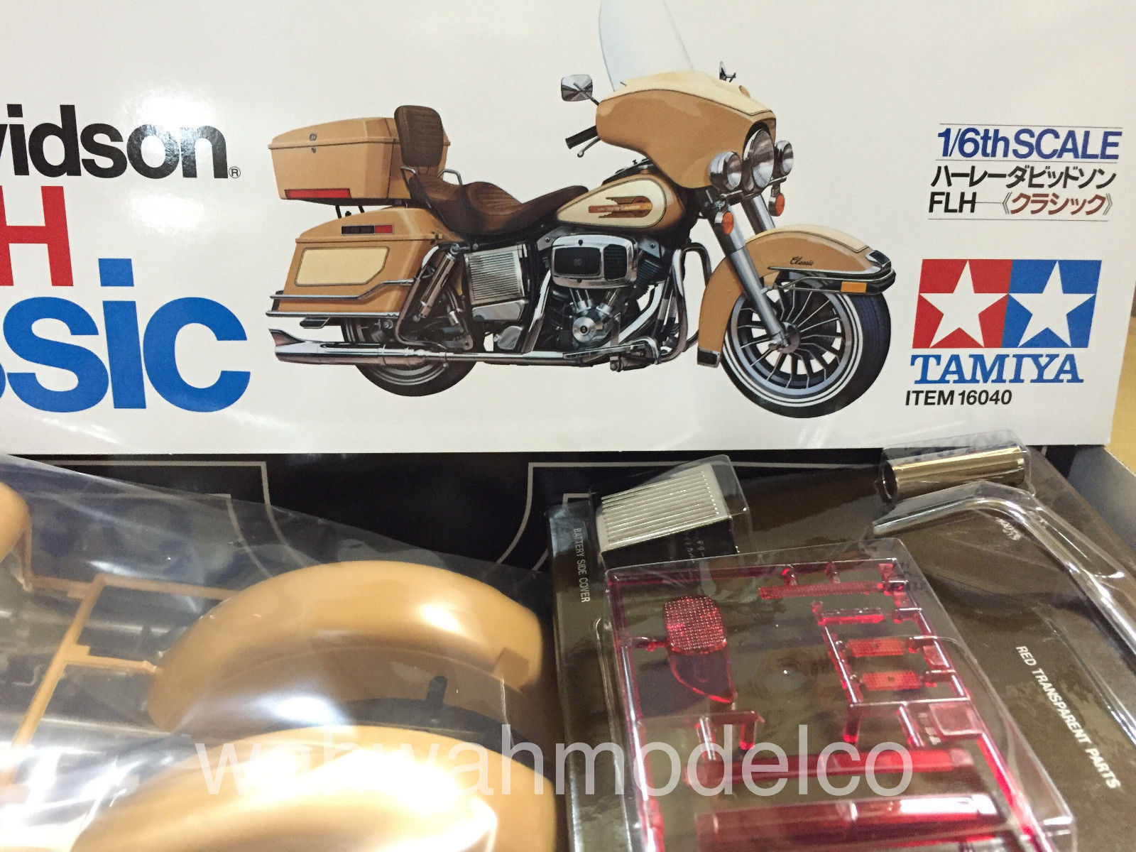 Harley-Davidson FLH Classic 1/16スケール Amazon.com: Tamiya 16040 Compatible Replica Harley Davidson