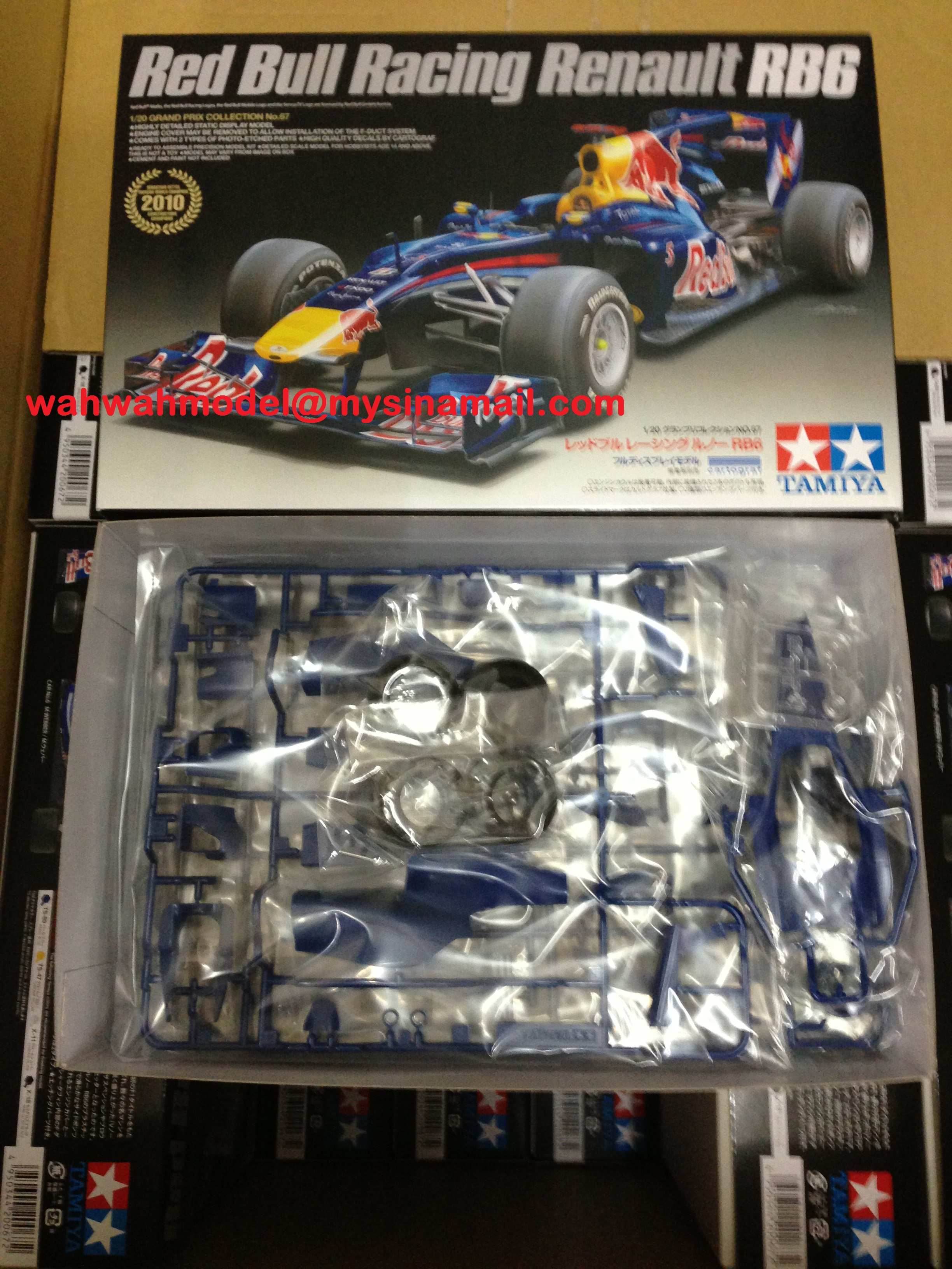 Tamiya 20067 1 20 F1 Car Model Red Bull Racing Team Renault RB6 Webber Vettel