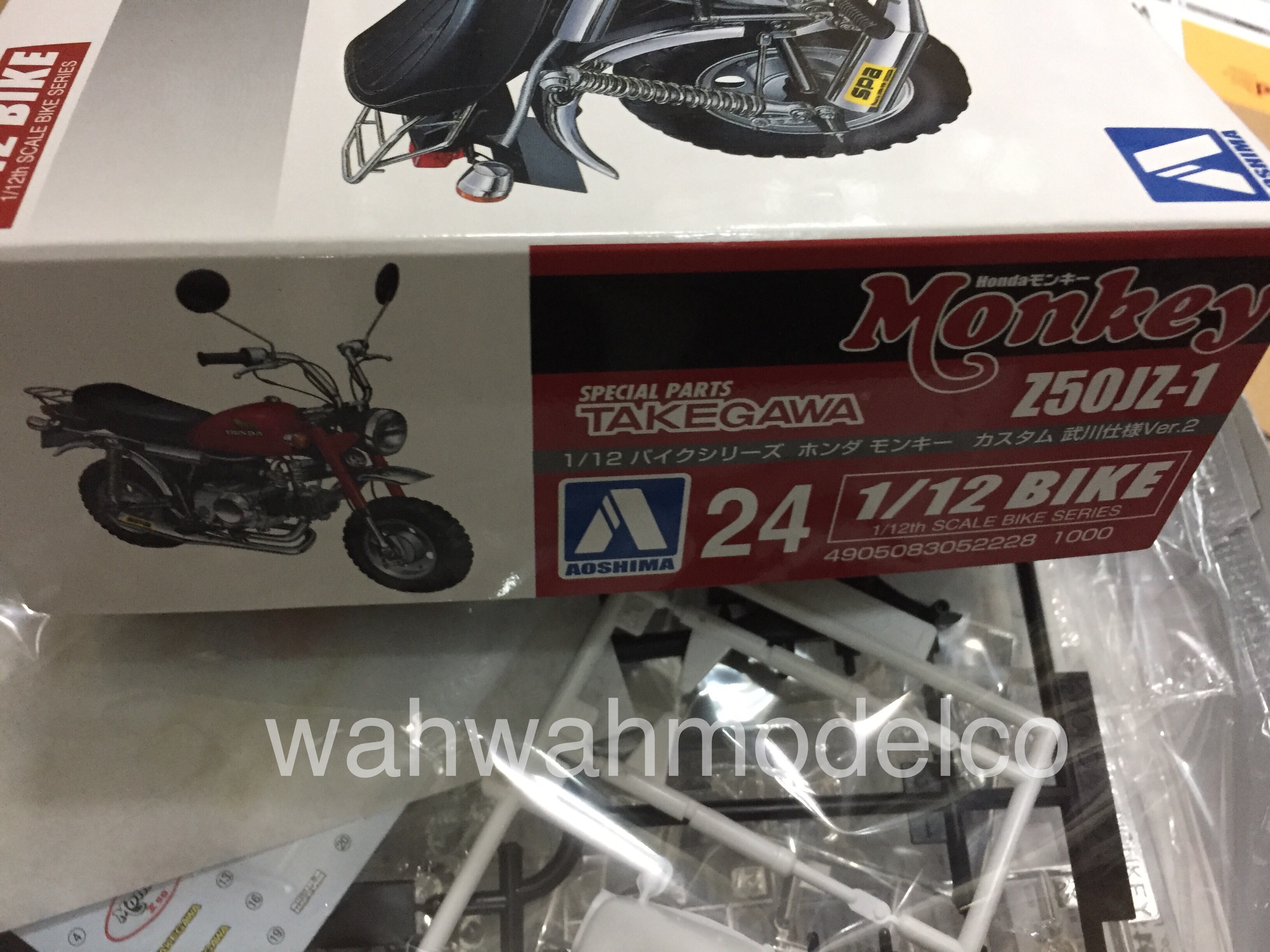 Aoshima 52204 Takegawa 78 Honda Monkey Z50JZ-1 Motorcycle Plastic Model Kit 1/12 