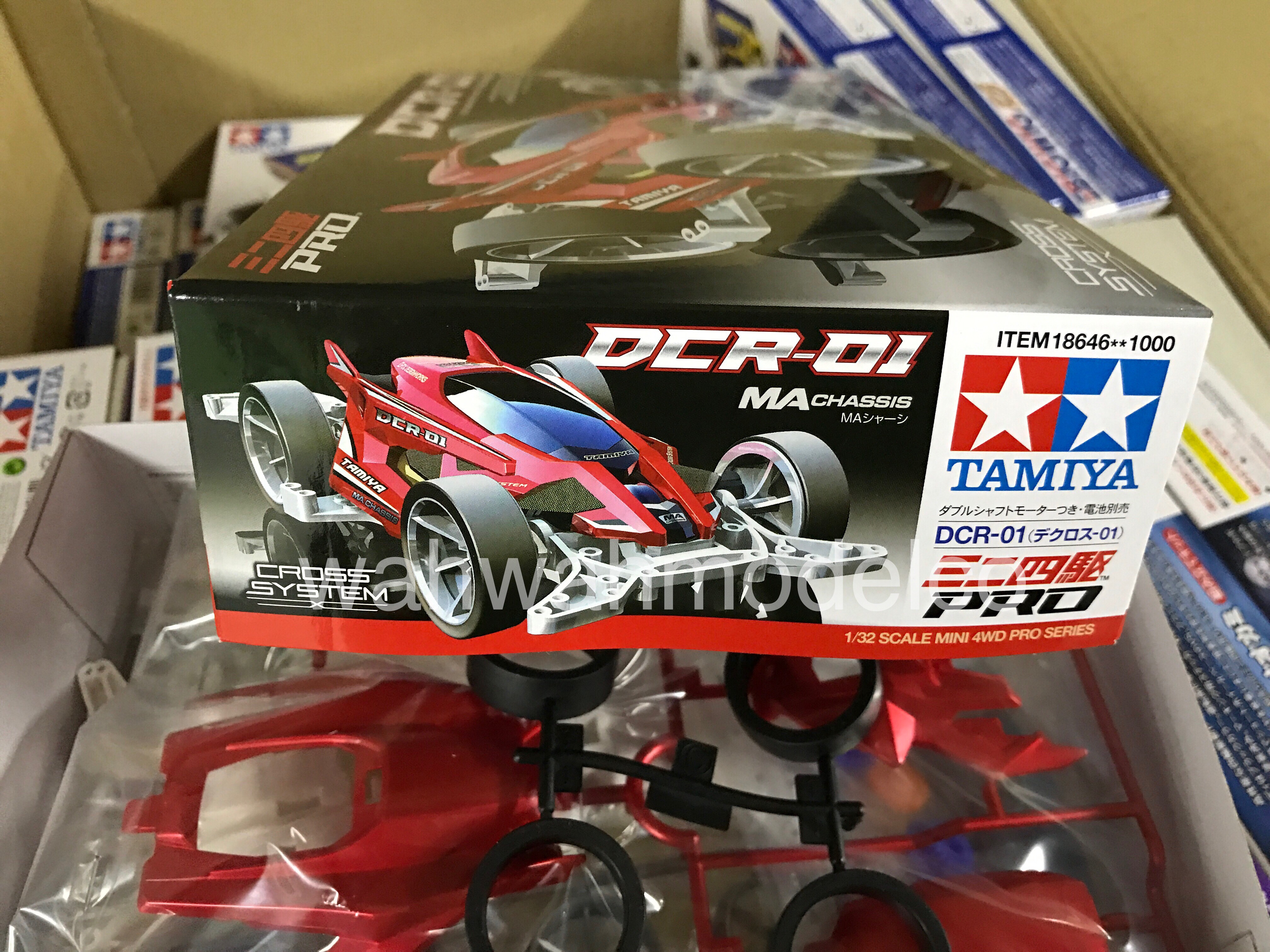 Tamiya 18646 1/32 Mini 4WD Pro Car Kit MA Chassis JR DCR-01
