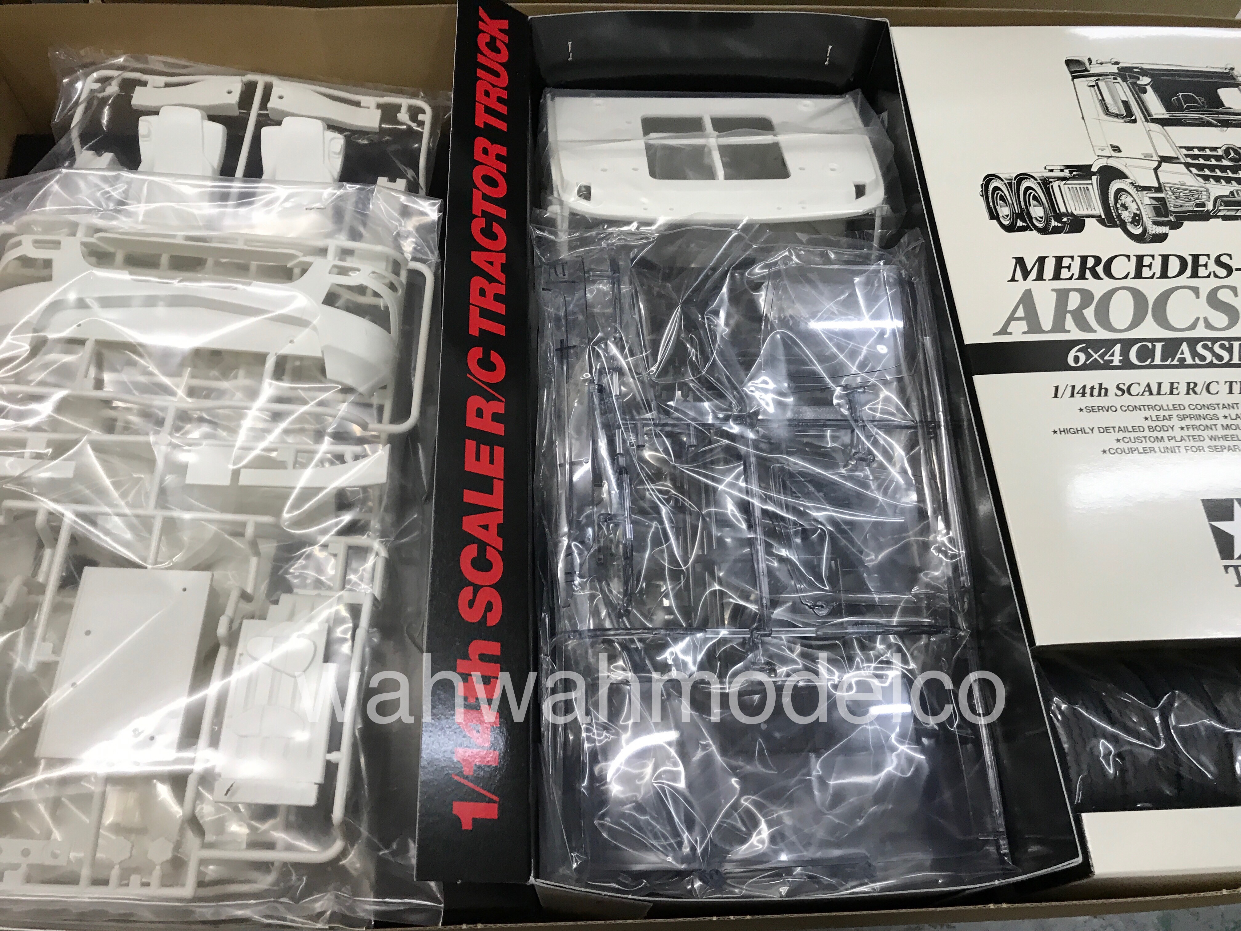 Tamiya 56348 RC Mercedes-Benz Actros - 3363 6x4 GigaSpace 1/14