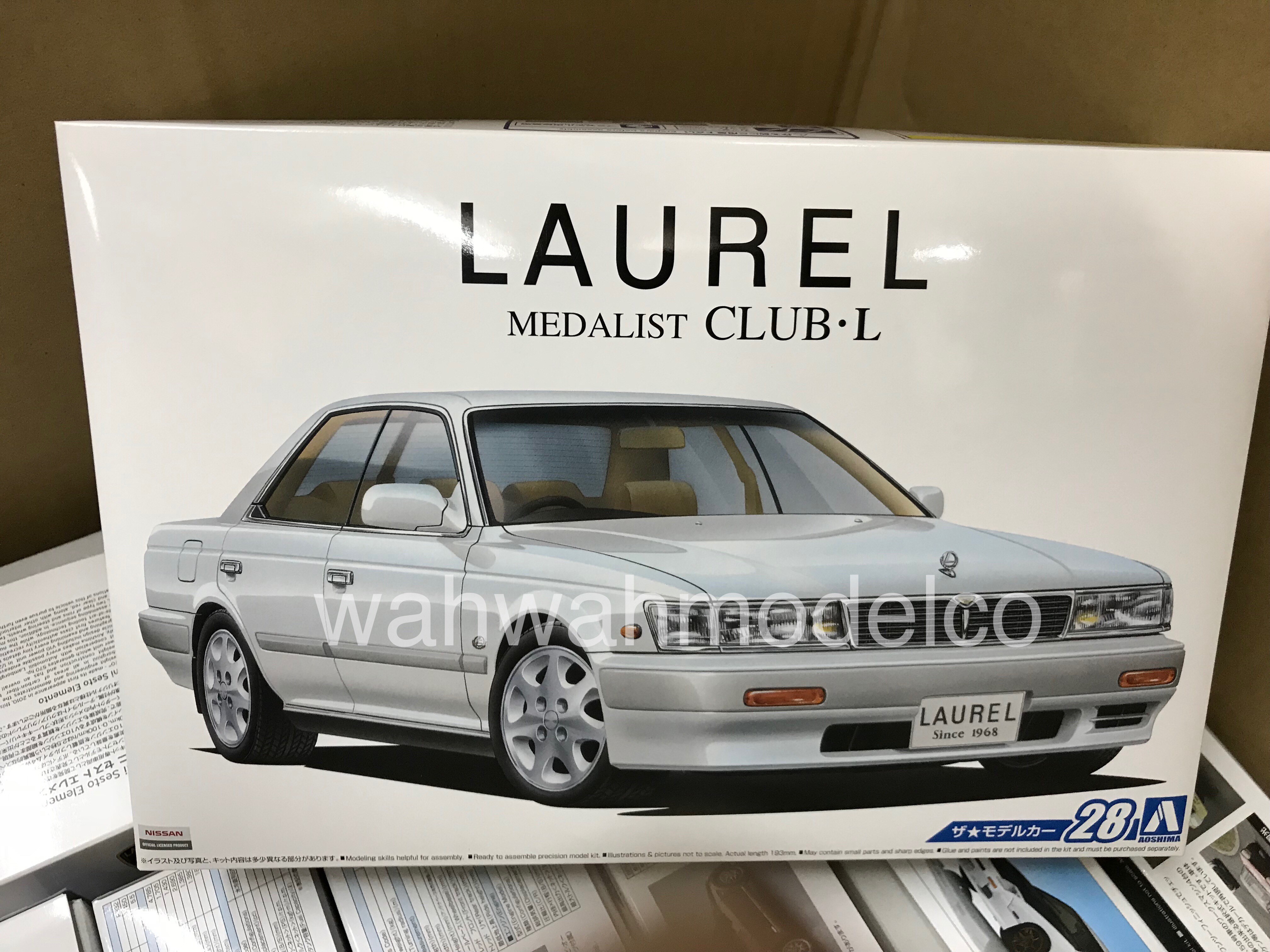Aoshima 52341 1/24 Nissan HC33 LAUREL MEDALIST CLUB L '91