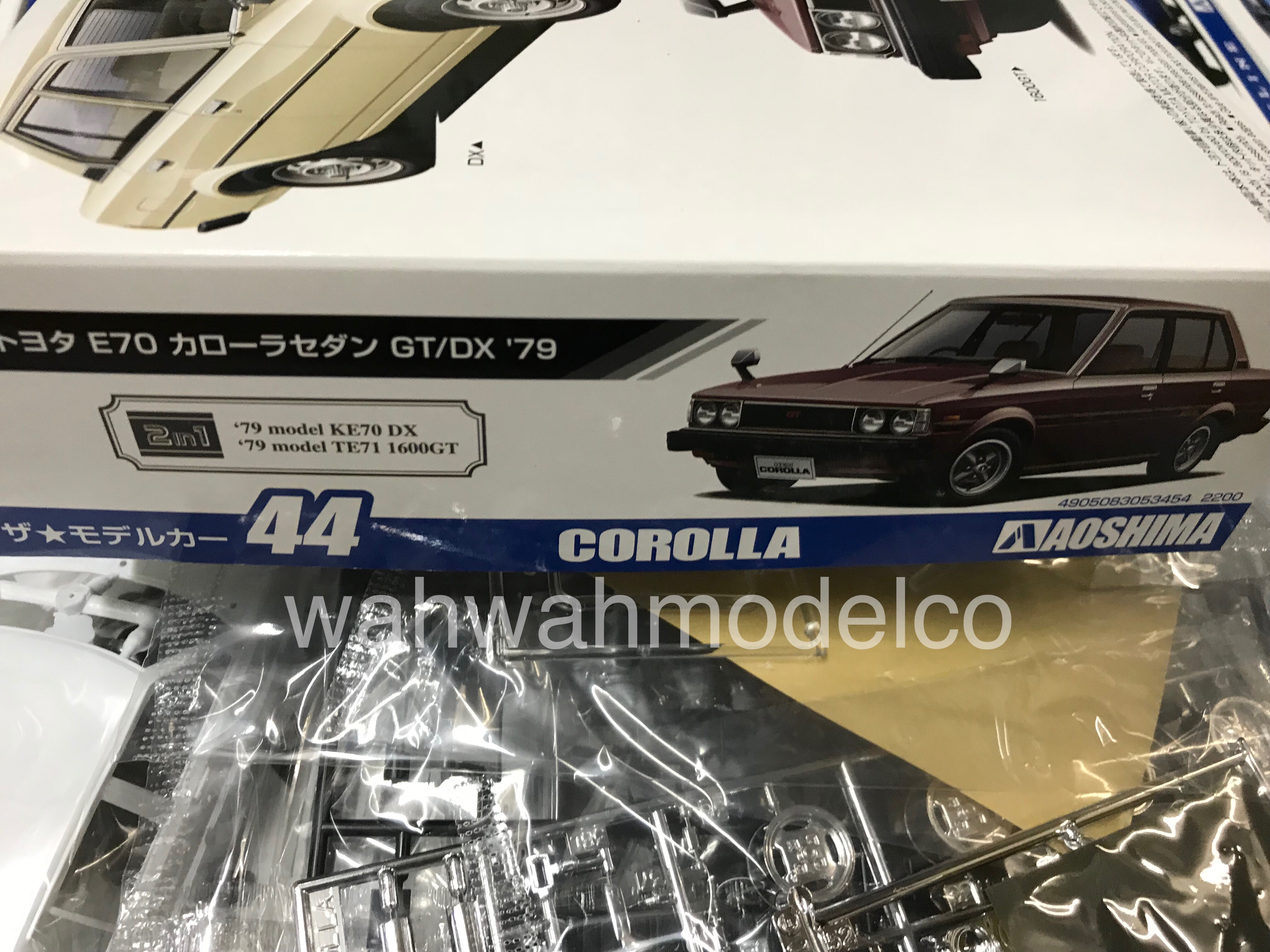 Aoshima 53454 The Model Car 44 Toyota E70 Corolla Sedan GT/DX 1979 1/24 scale